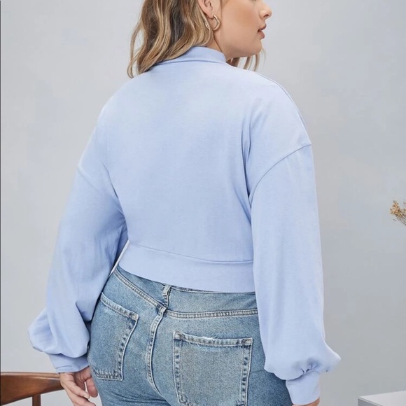 LONG SLEEVE CROP TOP WITH TIE Plus/ Curve - Picture 2 of 3